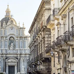 Duomo & Hotel Catane